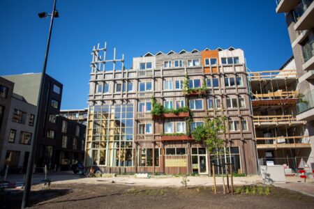 Bouwhuiscafé: Samenwonen, het verhaal van De Warren